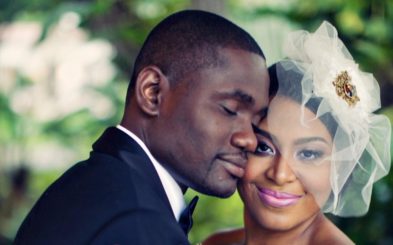 black_wedding_style_caro_page-bg_26786